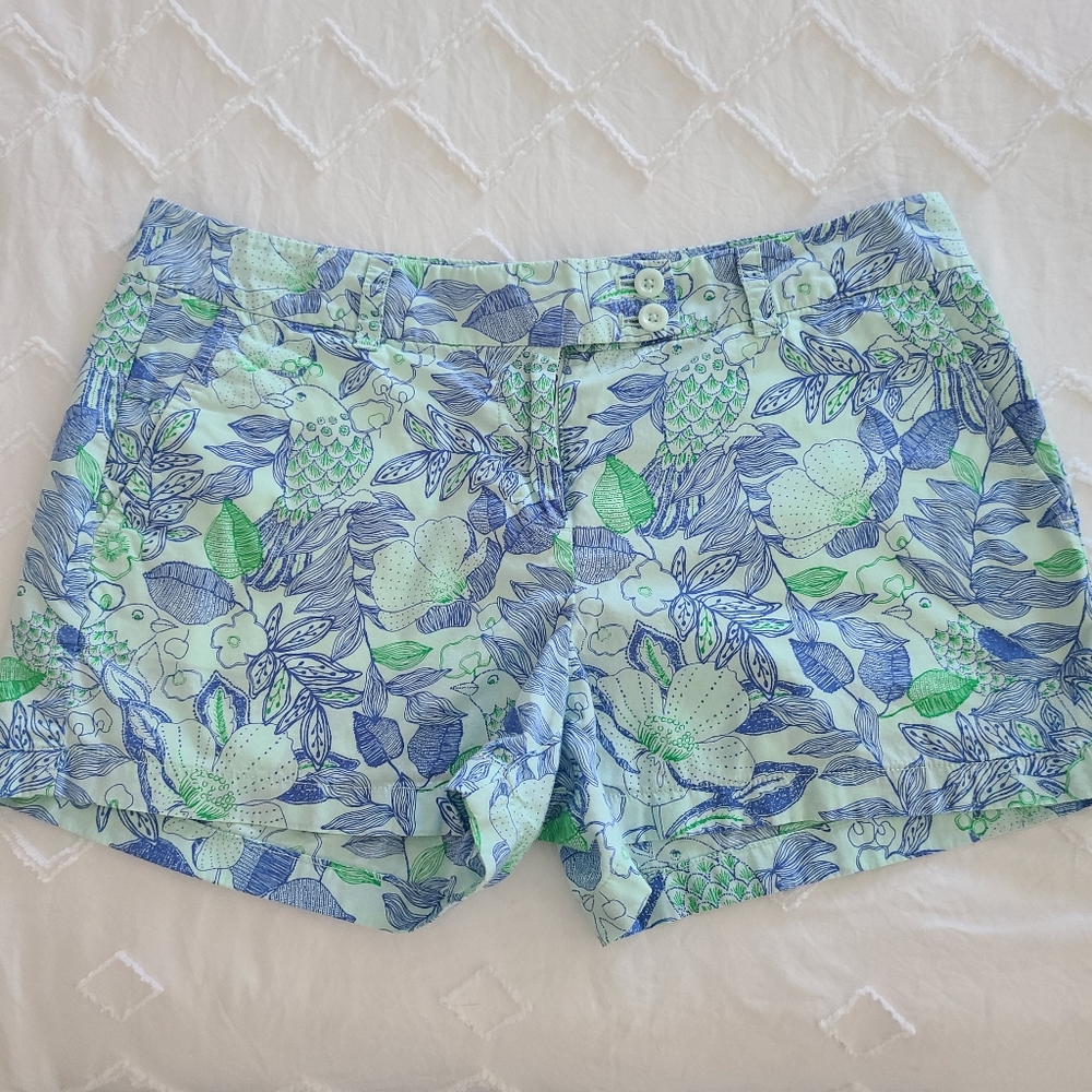 Vineyard Vines shorts
